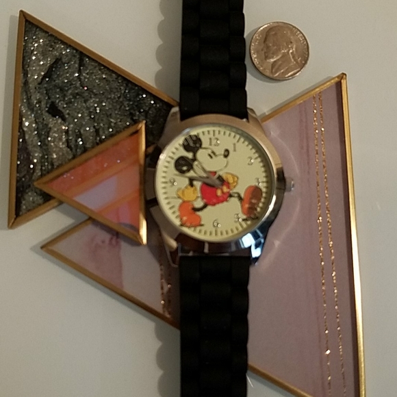 New Mickey Watch - Picture 1 of 6